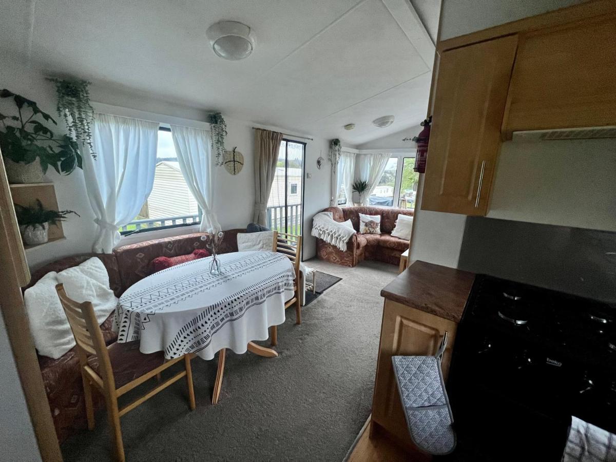 Jungle House No.26 At Three Lochs Holiday Park Нютън Стюарт Екстериор снимка