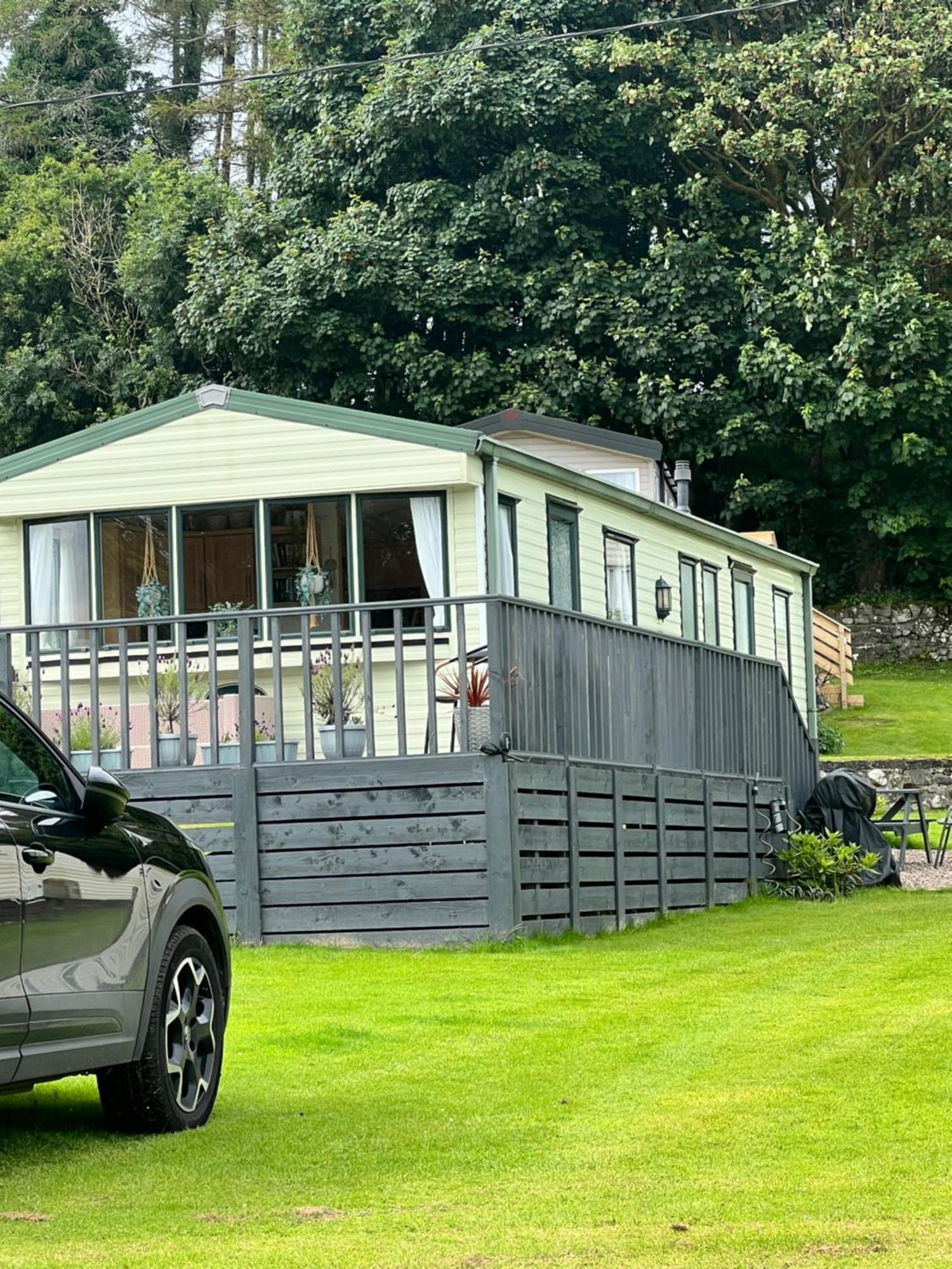 Jungle House No.26 At Three Lochs Holiday Park Нютън Стюарт Екстериор снимка